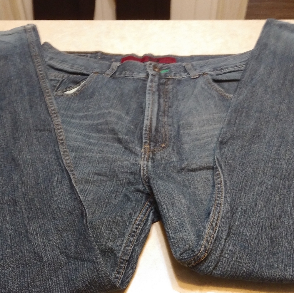 Woodland Jeans whisker wash distressed Men's size 34